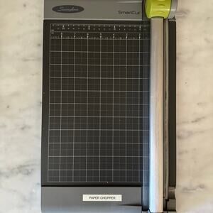 Swingline Smart Cut Paper Cutter